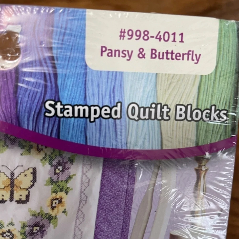 VTG Janlynn‎ 6 Pansy & Butterfly Stamped Quilt Blocks #998-4011 Made in the USA
